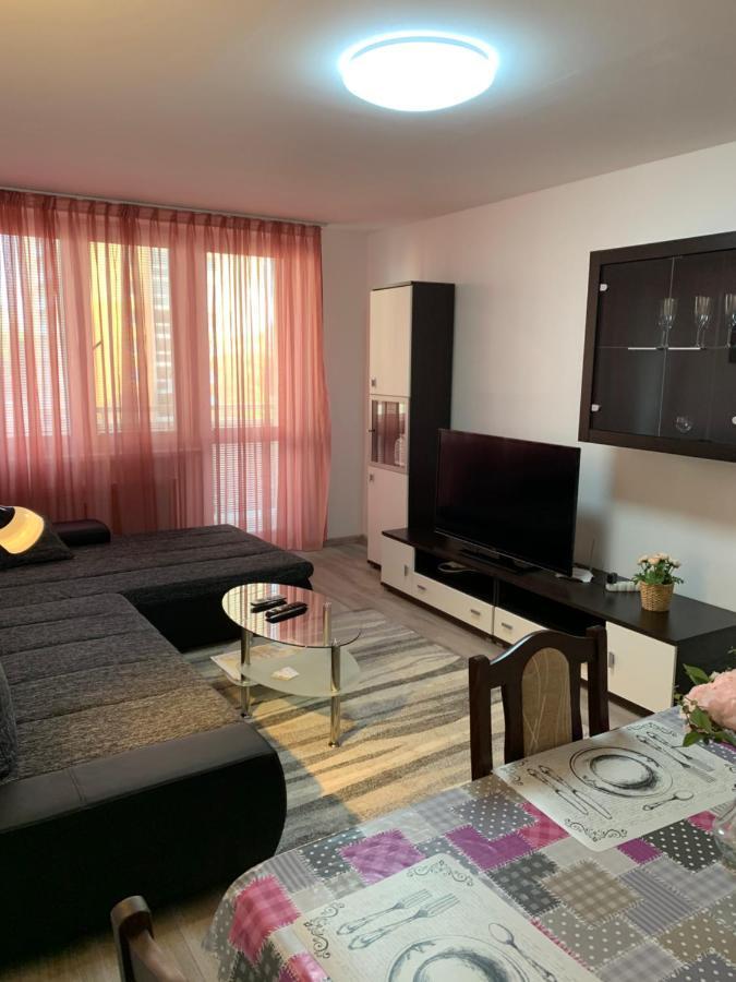 Apartament Tt10 Botanicka Трнава Екстериор снимка