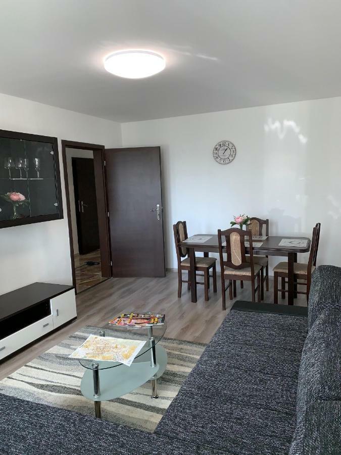 Apartament Tt10 Botanicka Трнава Екстериор снимка