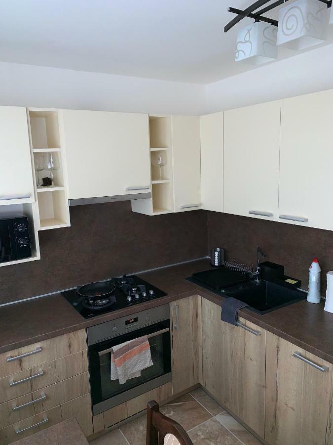 Apartament Tt10 Botanicka Трнава Екстериор снимка