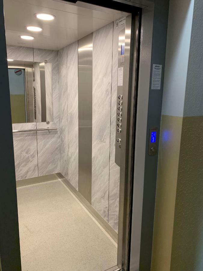 Apartament Tt10 Botanicka Трнава Екстериор снимка