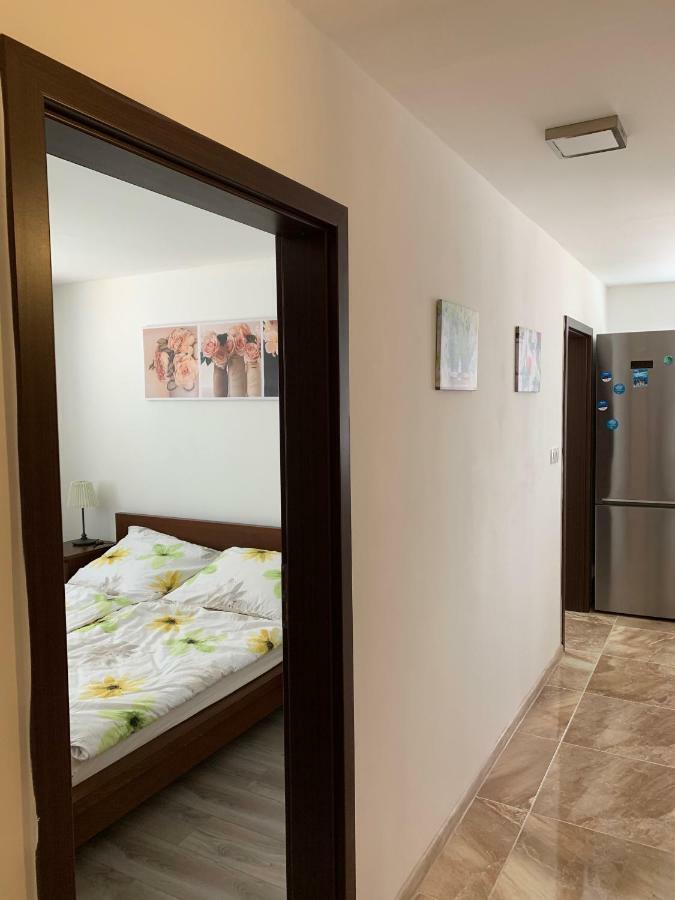 Apartament Tt10 Botanicka Трнава Екстериор снимка